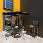 New Stylish Casa Melisa With 2 Gardens And Bbq Facilities!