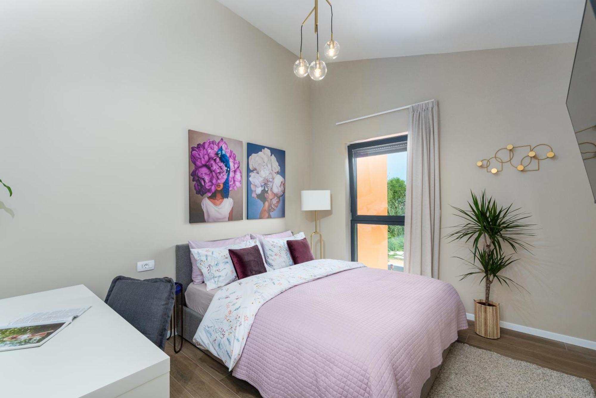 New Stylish Casa Melisa With 2 Gardens And Bbq Facilities! Ferienhaus